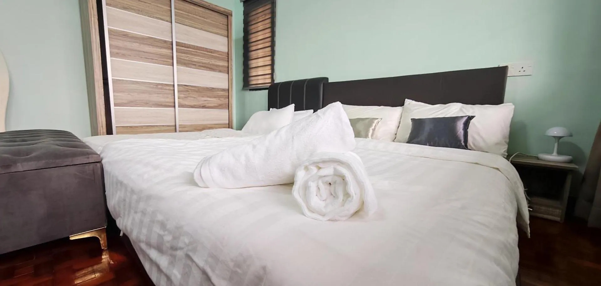 15Pax Corner House By Hopestya Villa Ipoh